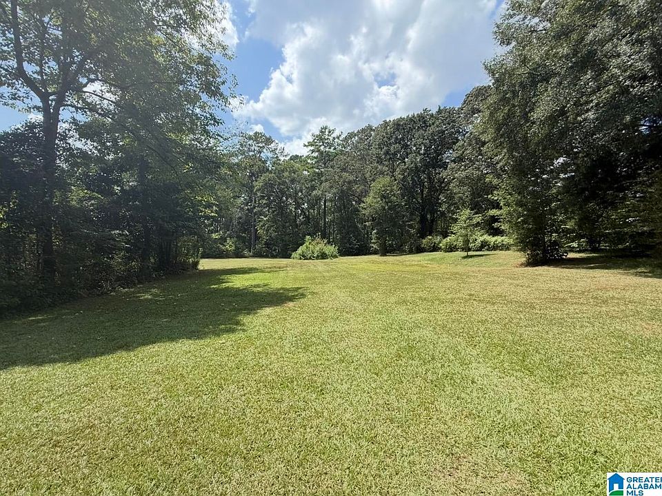 1st image of 410 River Dr #3