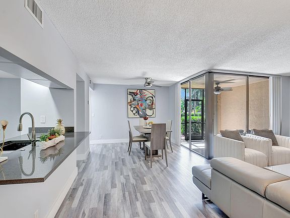 4th image of 2255 Lindell Boulevard #4103