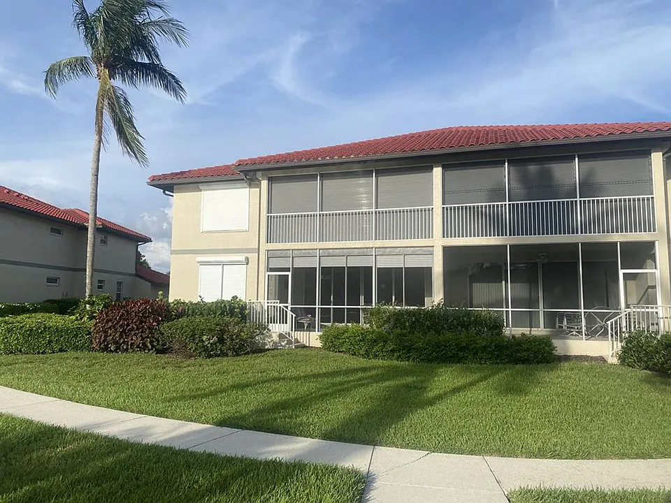 295 Waterside Cir #102