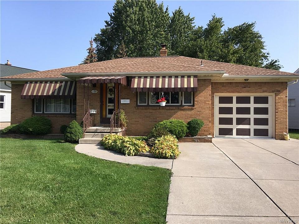 1st image of 129 Woodcrest Dr
