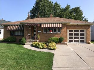 129 Woodcrest Dr, Amherst, NY 14226