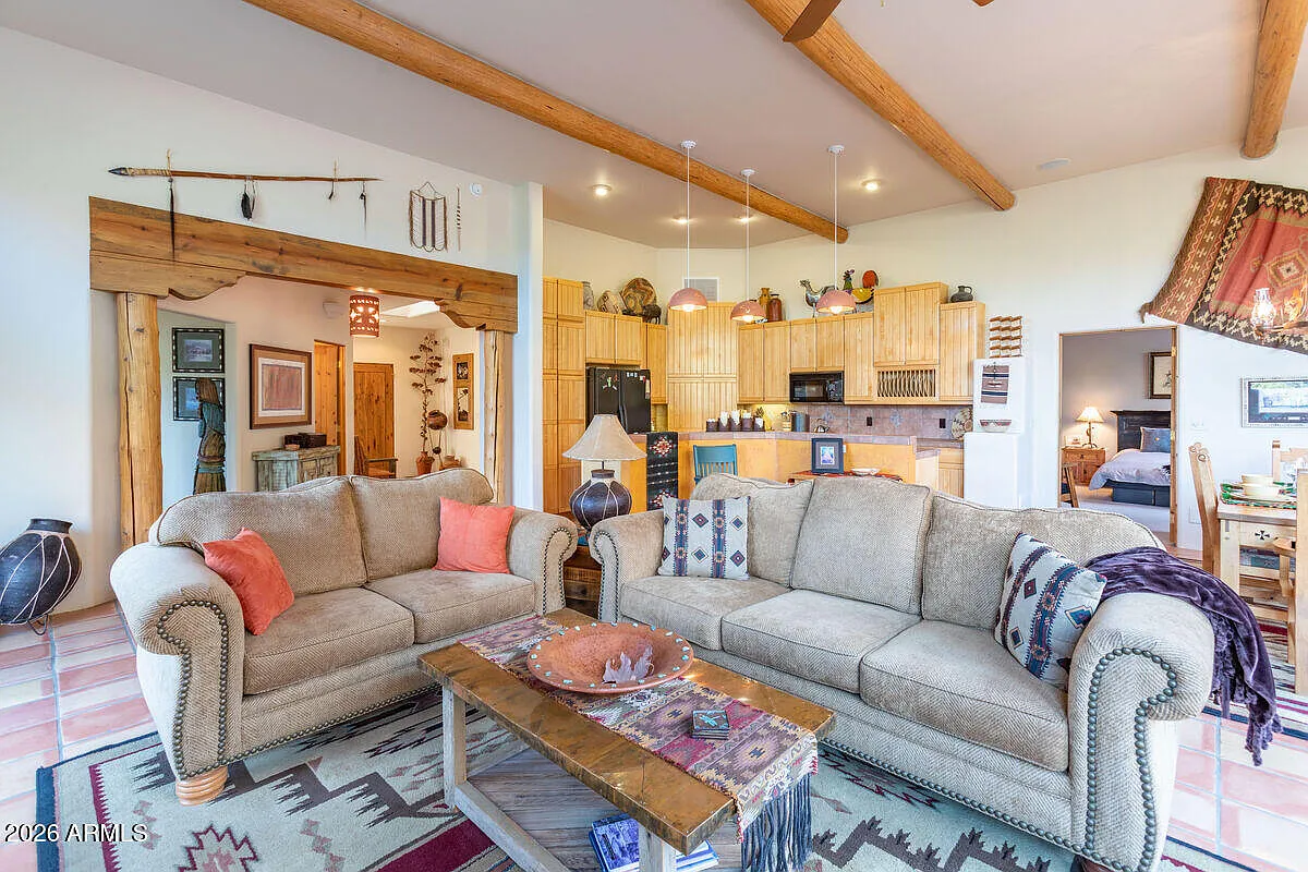 2 bed, 2.5 bath, 2039 sqft, $4,200 — Photo 4