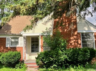18429 Harlow St, Detroit, MI 48235