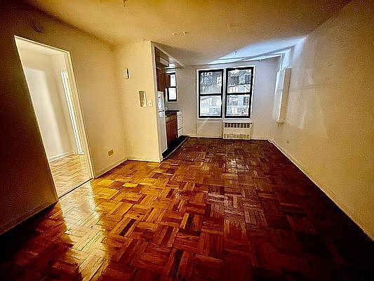 2nd image of 550 Ocean Ave APT 1G