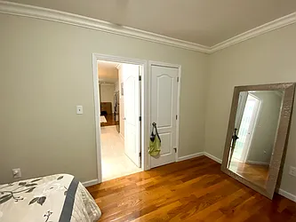 Rented by LRGNY Group, Inc.