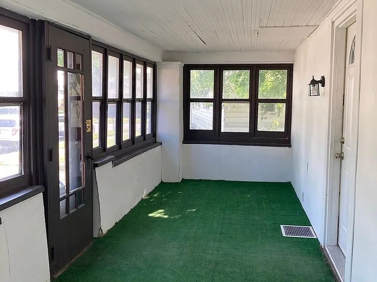 605 W Beechwood Ave — Photo 7