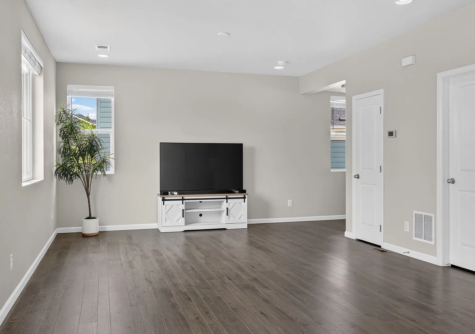 Newer 3BD/3BA Home w/ Quartz Island, Fenced Yard & High Ceilings — Photo 4