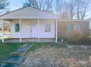 1216 Armstrong Cir, Raleigh, NC 27610