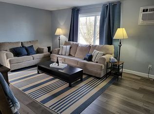 1632 Pinewood Ln APT 1, Hudson, WI 54016