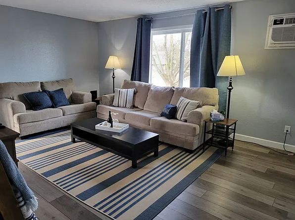 1632 Pinewood Ln APT 1