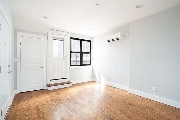 Rented by Compass | media 11