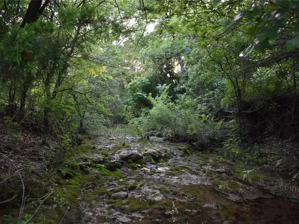 8 County Road 410, Gainesville, TX 76240