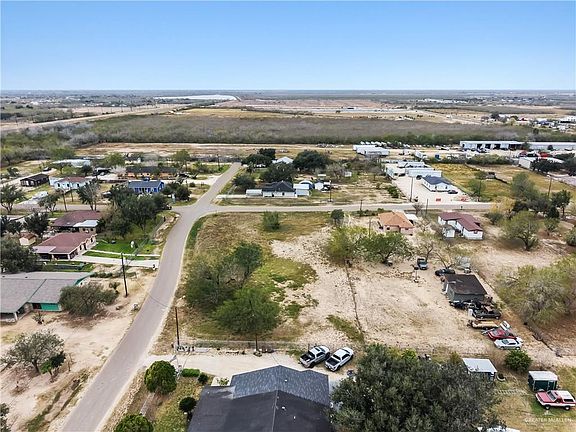 5th image of 8102 Lake Citrus Dr