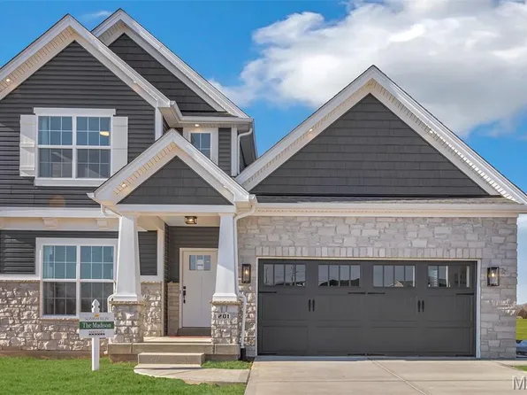 201 Randlin Dr, O'Fallon, MO 63367