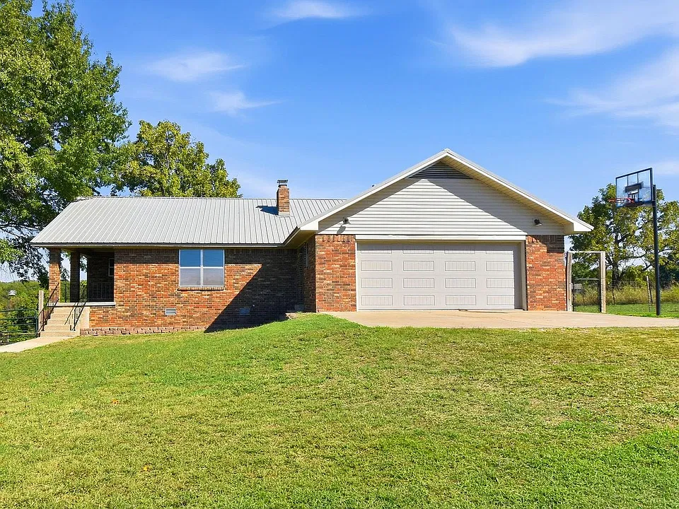 13917 Rolling Hills Rd