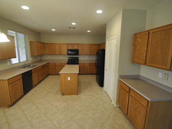5th image of 4338 N 126th Dr