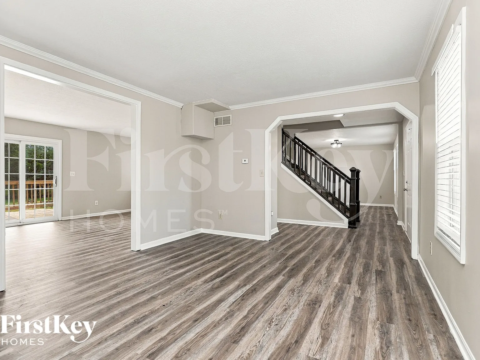 4 bed, 3.5 bath, 3398 sqft, $3,295 — Photo 4