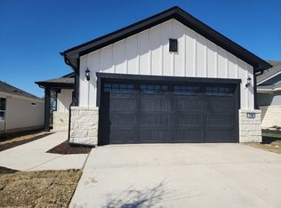 118 Bunker Hill Ln, Georgetown, TX 78633