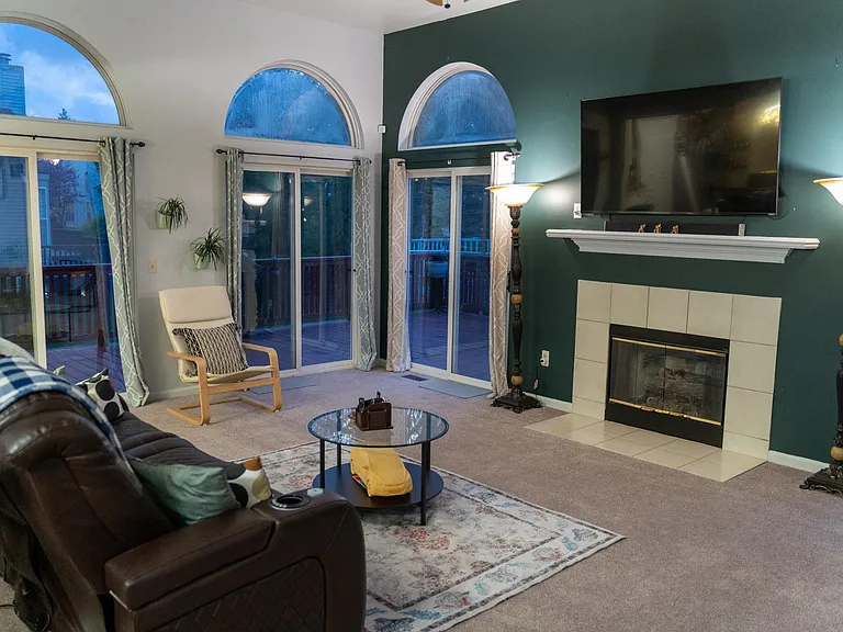 1825 Latimer Dr — Photo 46