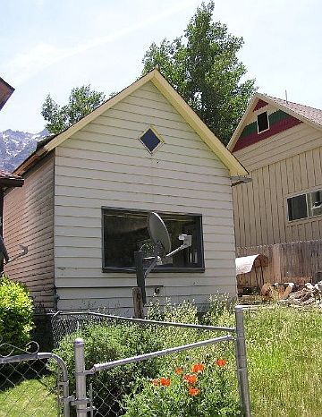 1st image of 611 N 2nd St