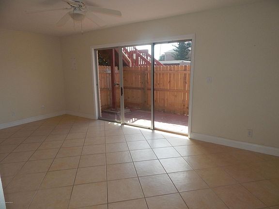 2nd image of 903 Palm Springs Blvd APT B
