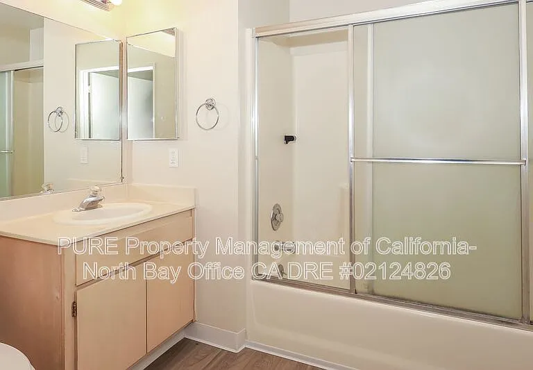 5252 Old Redwood Hwy #20 — Photo 7