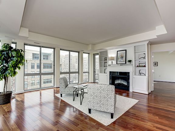 3rd image of 513 W Broad St APT 409