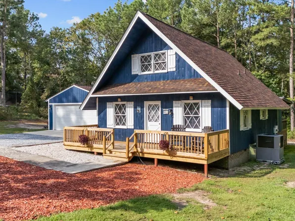 105 Lakeview Point, West End, NC 27376