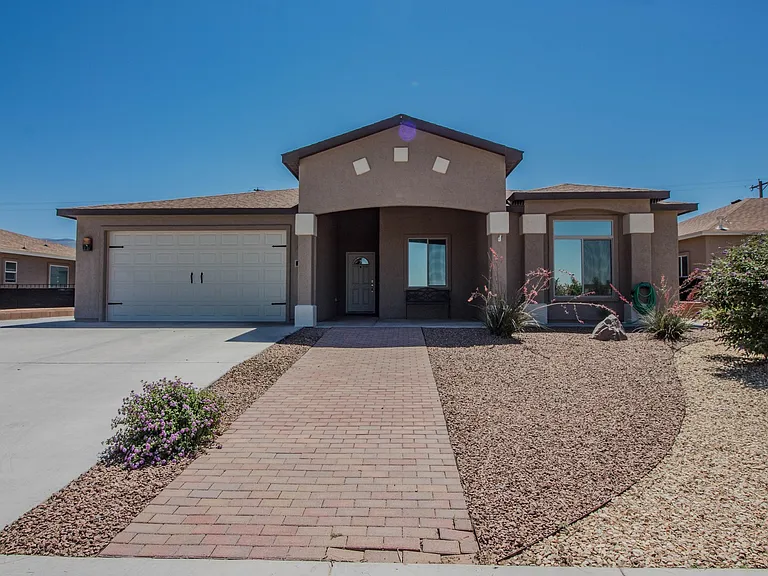 1155 Santiago St — Photo 1