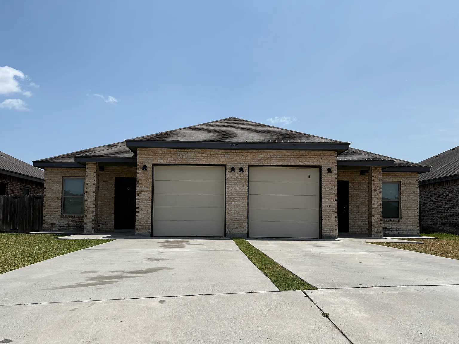 3 bed, 1310 sqft, $1,400 — Photo 1