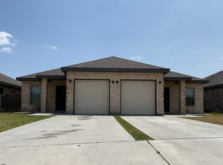 1102 Escondido Ln E #A, Harlingen, TX 78550