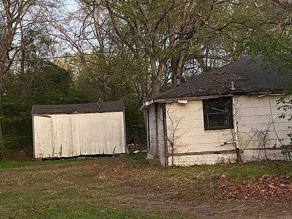 3rd image of 1113 W 31st St