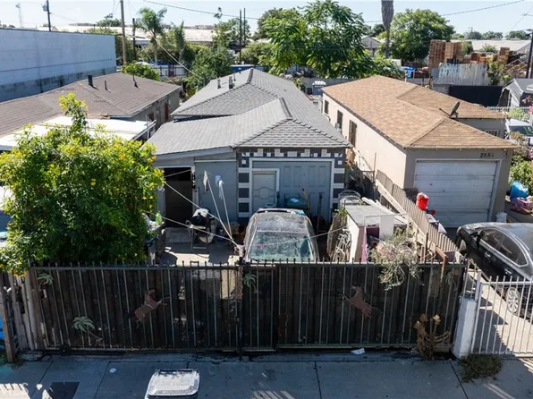 2554 Santa Ana Blvd S, Los Angeles, CA 90059