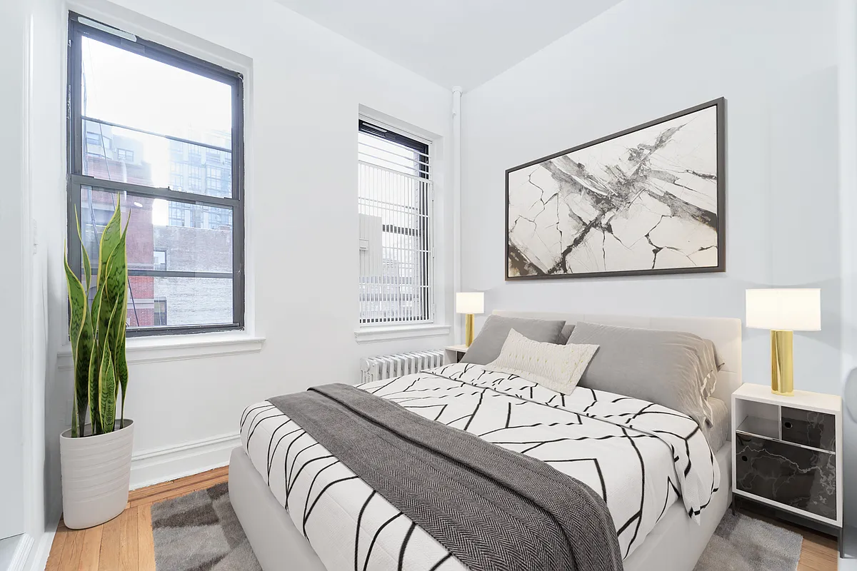 Building Photo - 421 E 80th St #5D