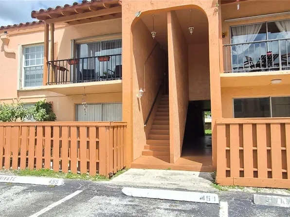 7100 Fairway Dr APT K9, Miami Lakes, FL 33014