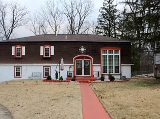 12 Blossomwood Ct, Florissant, MO 63033