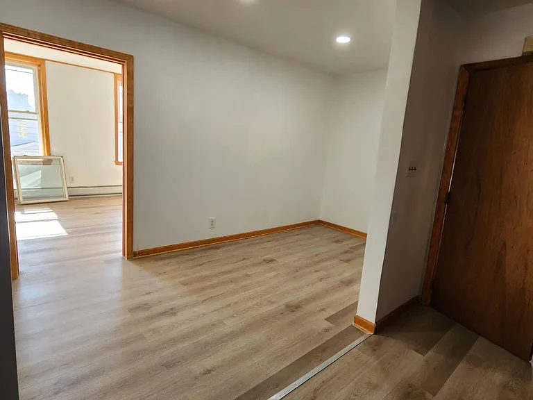 48 Lang St #2 — Photo 6