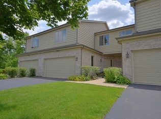 201 Winding Trails Dr, Willow Springs, IL 60480