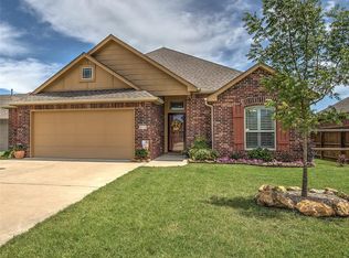 213 S 50th St, Broken Arrow, OK 74014