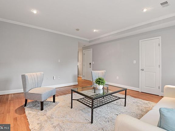 5th image of 420 Evarts St NE APT 3