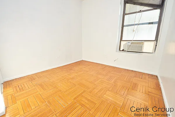 Rented by Genik Group Corp | media 8