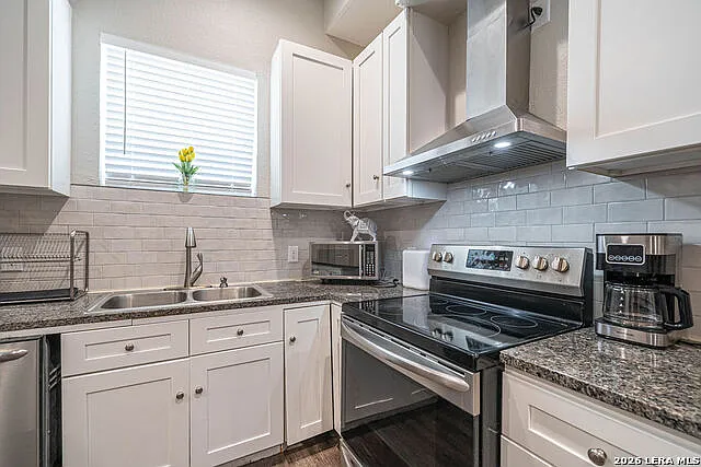 2406 Martin Luther King Dr — Photo 16