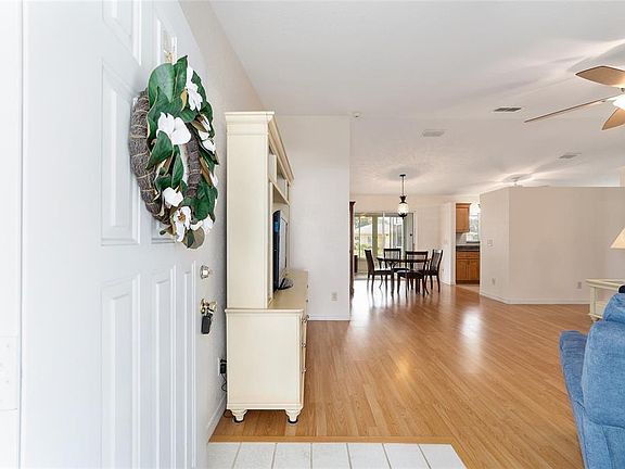 5th image of 10169 SW 63rd Ave