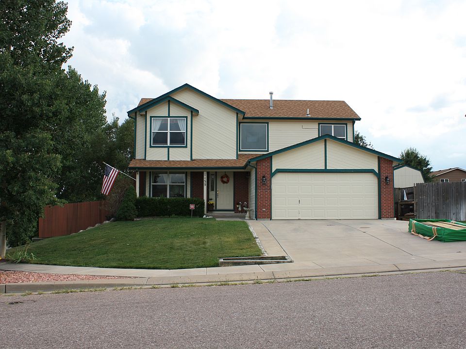 Front of house lg corner lot
