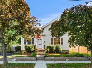 22 Calumet St, Quincy, MA 02170