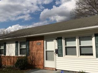 3917 Oak Ridge Dr, Winston Salem, NC 27105