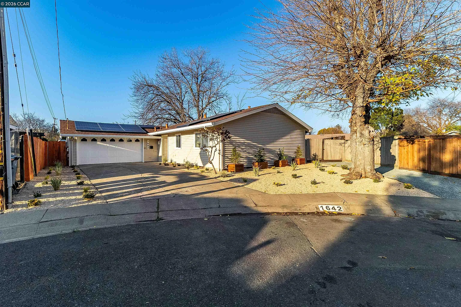 1642 Balboa Ct photo 1