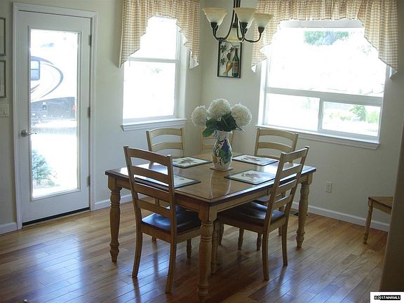 5th image of 212 Mountain Reach Ct