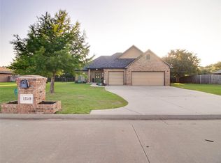 12549 Blue Mdw, Guthrie, OK 73044