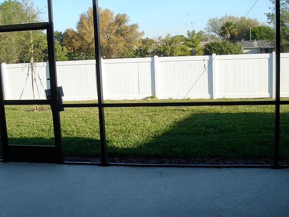Privacy fence outside lanai.